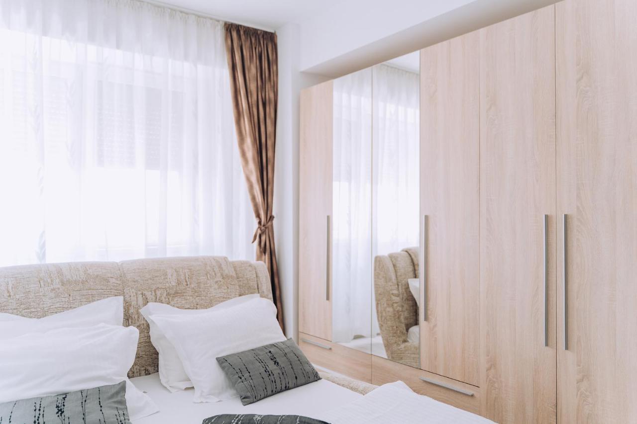 Class Deluxe Apartments オラデア エクステリア 写真