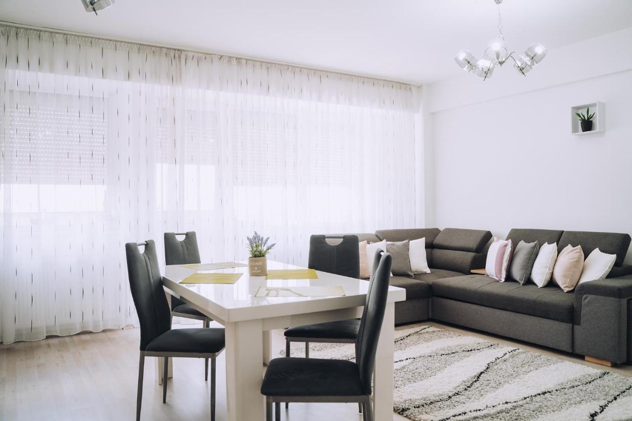 Class Deluxe Apartments オラデア エクステリア 写真
